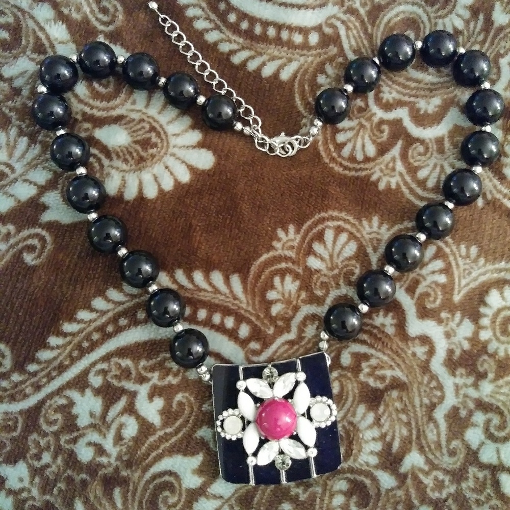 Art Deco-style Necklace